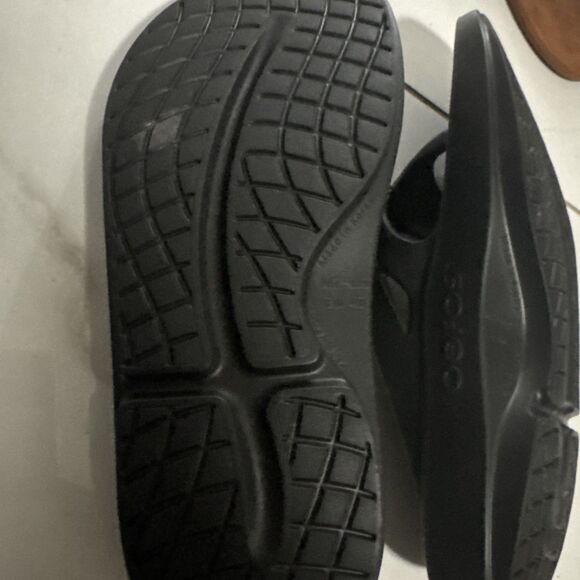 OOFOS OOriginal Recovery Sandal Unisex Men’s 7 Women’s 9 EU 40 BLACK  NWOT